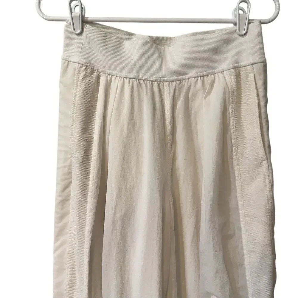 lululemon athletica approximately measurements